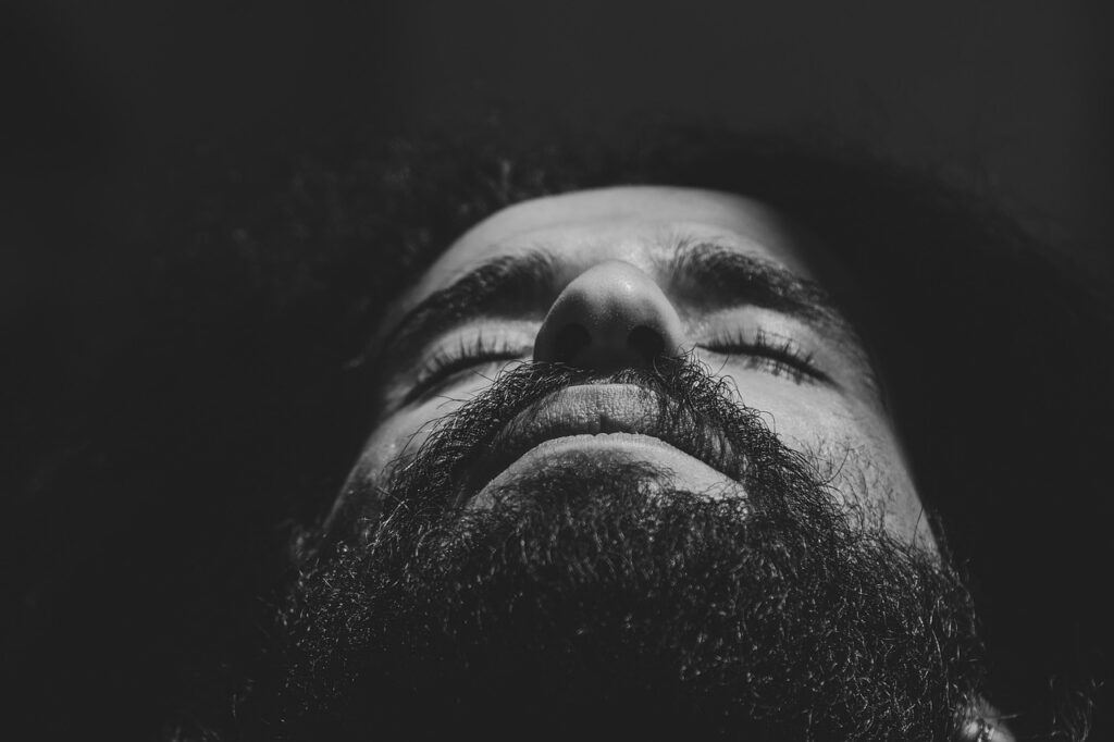 男の加齢臭をケアする香水はどれが効果的？